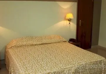 Plaza Otel 3*