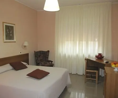 Plaza Hotel 3*